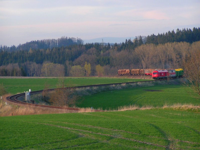 Idyllische Nebenbahnstrecke (Hausruckbahn) anlässlich einer Gütrzugumleitung; 080411