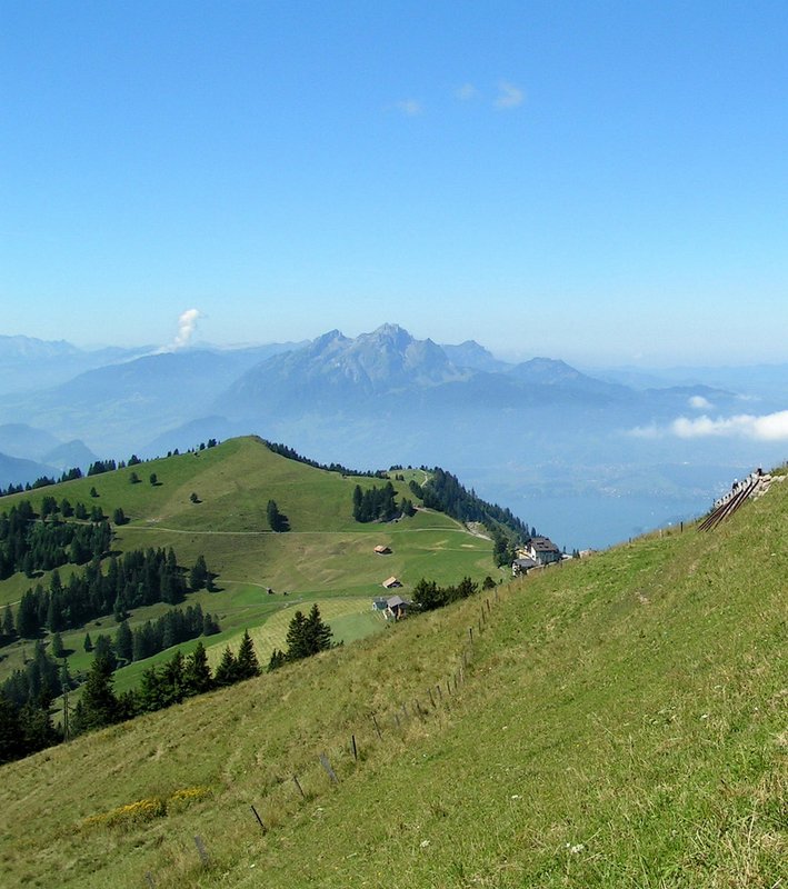 Interessant waren am 04.08.07 am Rigi Kulm auch die Vernderungen der Wolkenformationen.