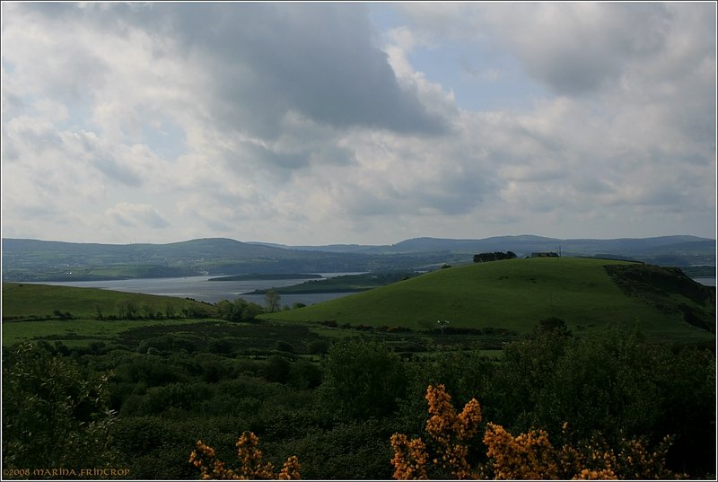 Irland Co. Cork - Die Kste bei Ballylickey an der Bantry Bay und die dahinter liegende Beara-Halbinsel.