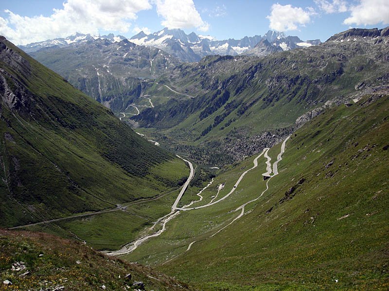 Nochmals auf dem Furkapass mit Blick Richtung Grimselpass. Sommerliche Rad-Passtour, 03. Aug. 2008
