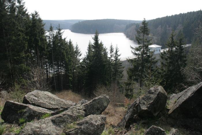 Nr. 36 - Peterstein. Der Peterstein ist ein Aussichtspunkt oberhalb der Zillierbachtalsperre. Er lsst sich am einfachsten von Elbingerode erreichen.