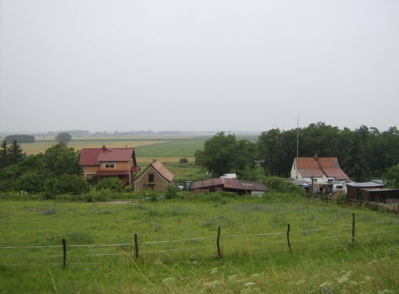 Podelzig, Ortsteil NeuPodelzig Unterdorf, gesehen am Regentag 04.07.09