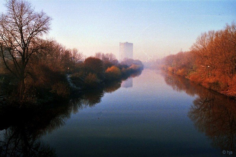 Rhein-Herne-Kanal bei Oberhausen (2. Dezember 1989)