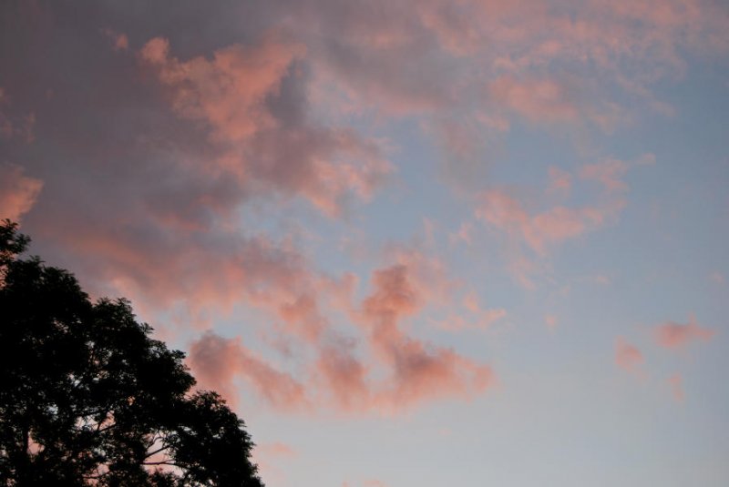 Rosarote Wolken am Abend des 13.06.09