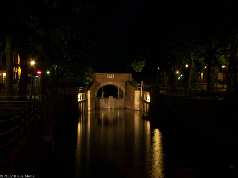 Sielgatt bei Nacht in Greetsiel. 28.04.2007