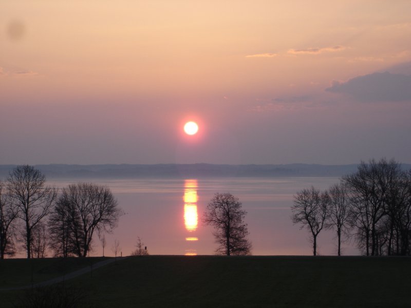 Sonnenaufgang am Chiemsee/Bayern Mai 2006 