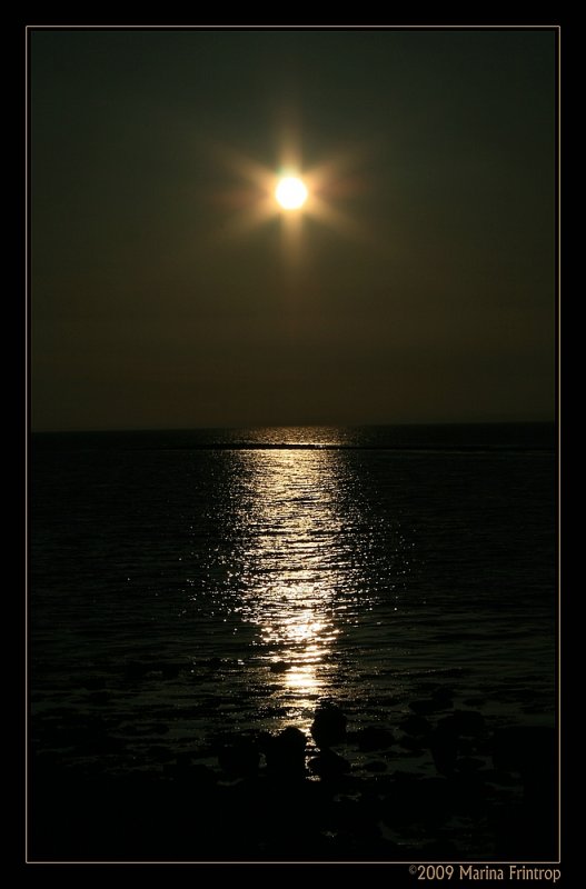 Sonnenuntergang an der Galway Bay bei Ballyvaughan, Irland County Clare