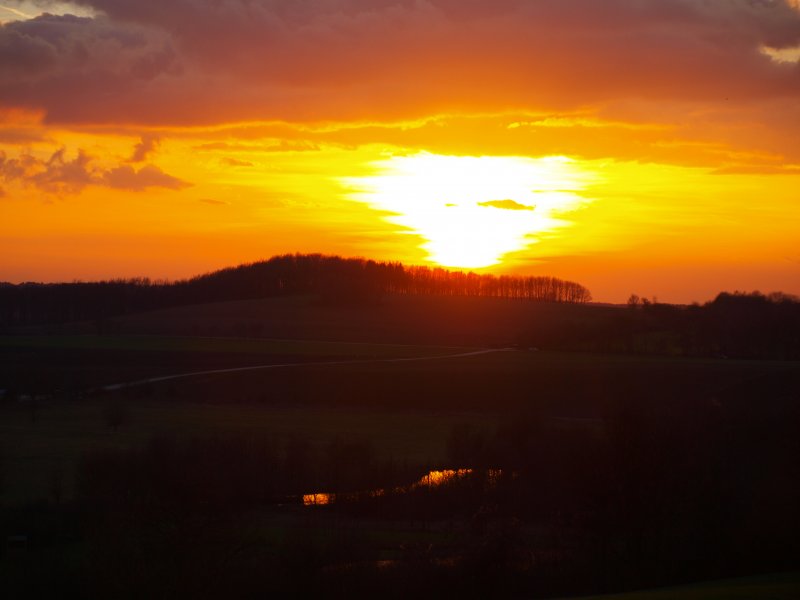 Sonnenuntergang hinter dem Aachener Klinikum