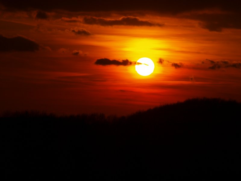 Sonnenuntergang hinter dem Aachener Klinikum