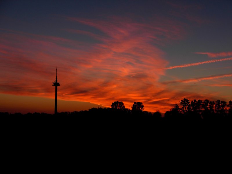 Stimmungsvolles Abendrot am 02.10.2007 bei Leer/Ostfriesland