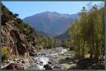 Der Oued Ourika durchfließt das Ourika-Tal im Hohen Atlas nahe Marrakesch.