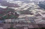 Aussicht vom Gipfel der Einzigartigen Schönheit in Guilin im südchinesischen Guangxi-Gebiat. Aufnahme: April 1989 (Bild vom Dia).