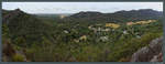 Panoramaaufnahme vom Fyans-Tal und dem 300-Einwohner-Ort Halls Gap im Grampions Nationalpark.