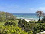 Blick auf Saksild Bugt vom Rude Strand südlich von Aarhus. Aufnhame: 1. Mai 2024.