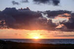Sonnenuntergang �ber der Nordsee bei Skallerup Klit in Nordj�tland (D�nemark). Aufnahme: 10. Juni 2026.