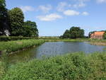 Wassergraben beim Herrensitz in Ruds-Vedby, Seeland (17.07.2021)