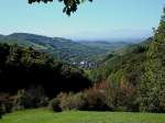 Kaiserstuhl,
Blick auf den Weinort Schelingen, im Hintergrund die Rheinebene und die Vogesen, Okt.2010