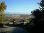 Blick vom sdlichen Kaiserstuhl in die Rheinebene, zum Tuniberg und im Hintergrund der Schwarzwald, Okt.2010