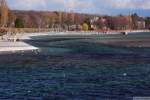 Bunter Sturm am Bodensee.  Konstanzer Kste  mit verschiedenfarbig aufgewhltem See am 1. Mrz 2008.