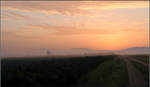 Bevor die Sonne zu sehen war -    Blick von Kernen-Rommelshausen in Richtung Weinstadt-Endersbach.