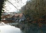 Die Hammerschmiede und der dampfende Blautopf.