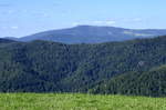 Schwarzwald, Teleblick vom Geiersnest/St.Ulrich zum 1242m hohen Kandel, Juli 2020