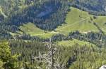 Blick auf Königsberg-Alm von der Jenner Bergstation im Berchtesgadener Land. Aufnahme: Juli 2008.