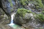 Wasserfall in Almbachklamm im Berchtesgadener Land. Aufnahme: Juli 2008.