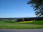 Blick von der Wallfahrtskirche  Kappl  bei Waldsassen ins Egerer Becken, Mai 2007