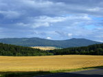 Landschaft im Fichtelgebirge, mit Blick zur 939m hohen Kösseine rechts, Aug.2014