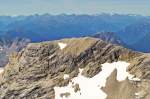 Blick von Zugspitze in südwestlicher Richtung. Aufnahme: August 2008.