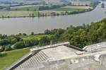 Die Donau an der Gedenkstätte Walhalla östlich von Regensburg. Aufnahme: Juli 2008.