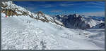 Blick vom Zugspitzplatt auf den Hochblassen und das Wettersteingebirge bei schönstem Winterwetter.