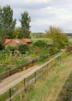 Blick von der Heidekrautbahn auf Gartenanlagen im Norden Berlins,2007