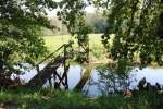 August 2011  Spreewald bei Krausnick  Eine Brcke zum Jagtstand