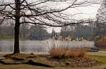 Britzer Garten Berlin:

Der Britzer Garten, am 8. Juli 1989 nach dem Berliner Ortsteil Britz benannt, wurde als Landschaftspark für die Bundesgartenschau 1985 angelegt, um der Bevölkerung im Süden West-Berlins einen neuen Naherholungsort zu bieten. Wikipedia

28.02.2016 fotografiert