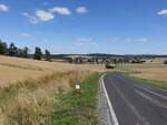 Ausblick auf den Ort Hesslar bei Felsberg, Schwalm Eder Kreis (07.08.2022)