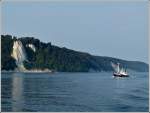 Blick auf auf die Groe Stubbenkammer mit dem Knigsstuhl an der Ostseekste der Insel Rgen.