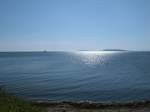 Blick von Neu Reddevitz ber den Rgenschen Bodden zur Insel Vilm.Aufgenommen am 03.August 2013.