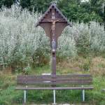 Dieses Kreuz steht am Wanderweg entlang der Küste von Kap Arkona aus zum Fischerort Vitt (Gemeinde Putgarten, Halbinsel Wittow, Rügen, September 2012)