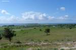 Blick beim Aufstieg auf den Dornbusch als höchste Erhebung der Insel in Richtung Süden (Mai 2011)