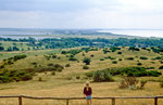 Hiddensee vom Aussichtspunkt am Leuchtturmweg aus gesehen. (Richtung Süd). Bild vom Dia. Aufnahme: August 2001.
