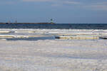 Eisschollenbildung am Strand von Mukraner. - 25.02.2026
