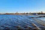 Ufer des Stettiner Haffs in Ueckerm�nde, gesehen von der Mole.

🕓 12.4.2025 | 18:45 Uhr