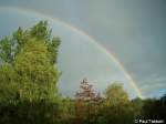 Nach einem krftigen Schauer am Morgen des 19. September 2007 prsentierte sich dieser prachtvolle Regenbogen ber Stralsund, Stadtteil Knieper West.