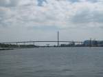 Die neue und die alte Rgenbrcke vom Strelasund aus gesehen.