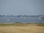 Nordwestmecklenburg, Blick von der Strae Zierow nach Wismar ber die Wismarbucht zur Insel Poel 09.08.2009