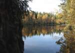 Silberteich und bunter Mischwald an einem schönen Oktobertag; Aufnahme vom Nachmittag des 22.10.2013 vom  Naturmythenweg  entlang des Ostufers...