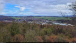 Von der Burgruine Scharzfels ist der Bad Lauterberger Ortsteil Barbis zu sehen.