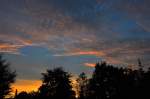 Sonnenaufgang mit Schäfchenwolken über Marl (NI) am 18.10.14.